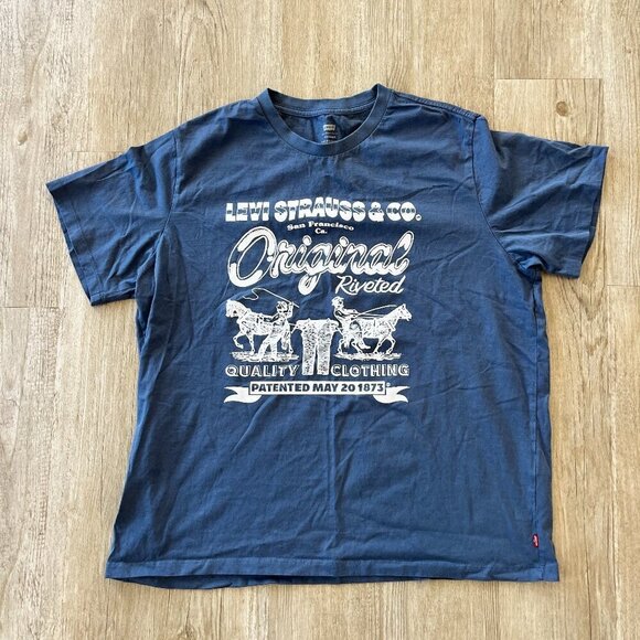 Levi's Other - Mens Levi's Blue Print Short Sleeve Tshirt - XL